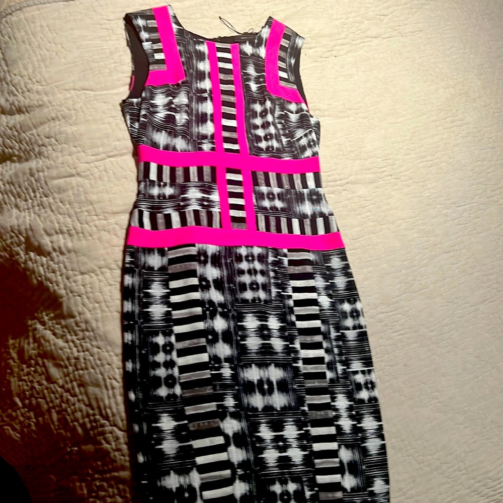 Black and white/pink
